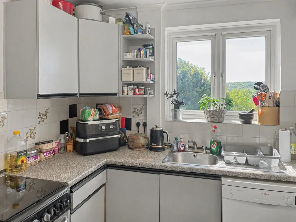 Hunt Road, High Wycombe HP13 7RE, photo 3