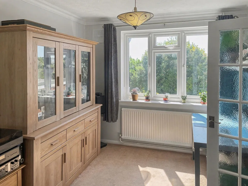 Hunt Road, High Wycombe HP13 7RE, photo 4