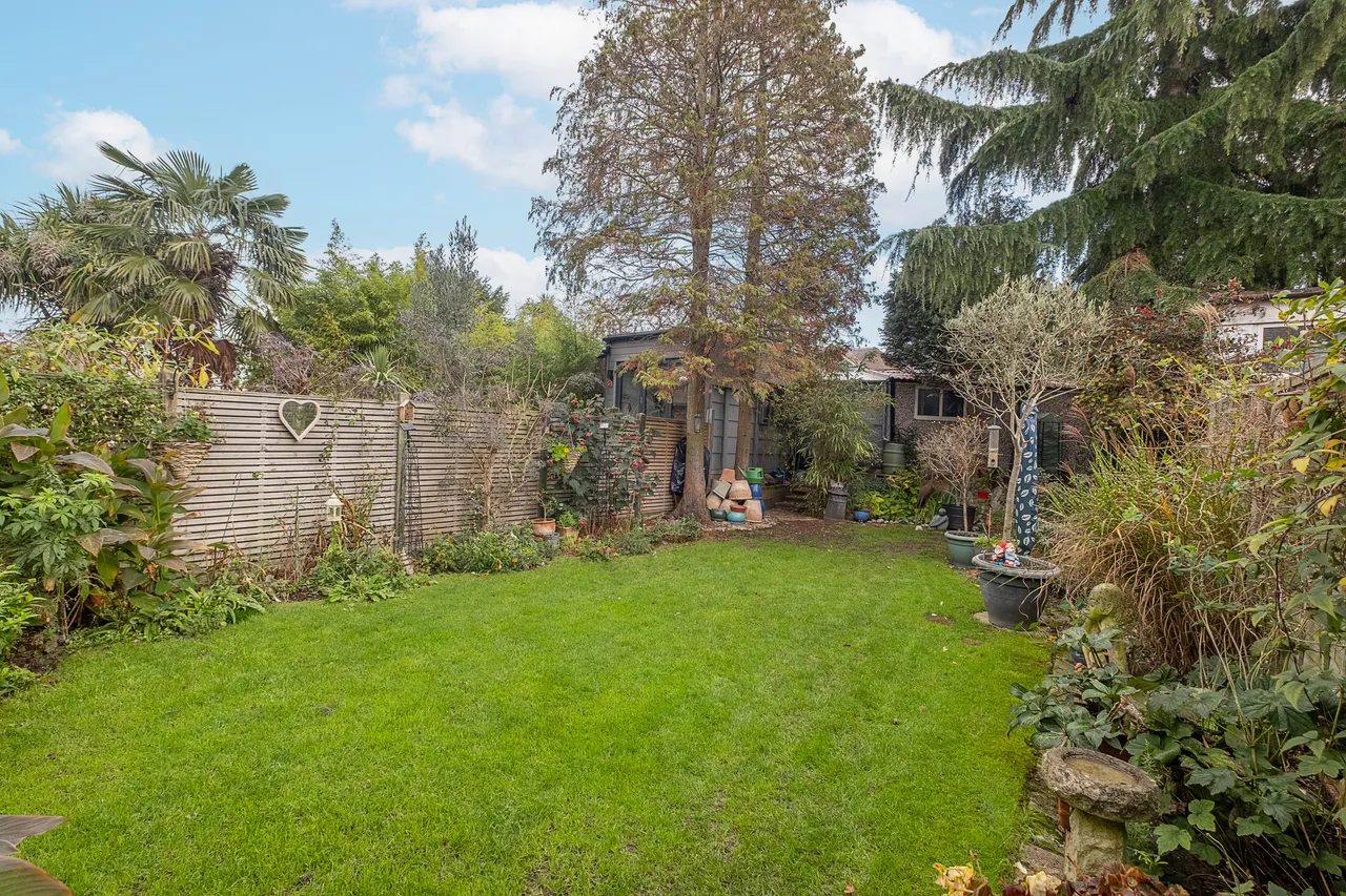 Rydal Gardens, Hounslow, TW3, photo 4