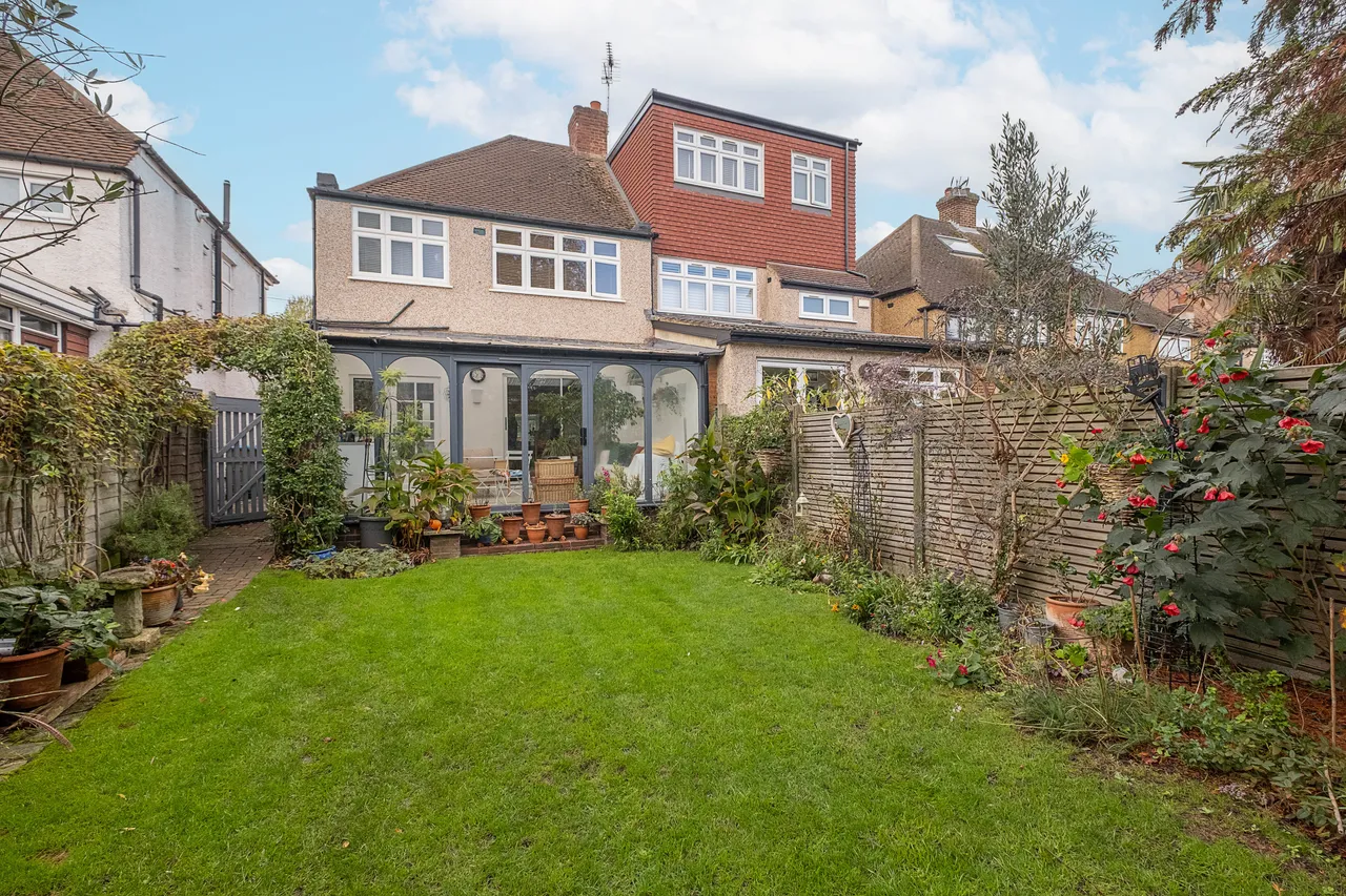 Rydal Gardens, Hounslow, TW3, photo 11