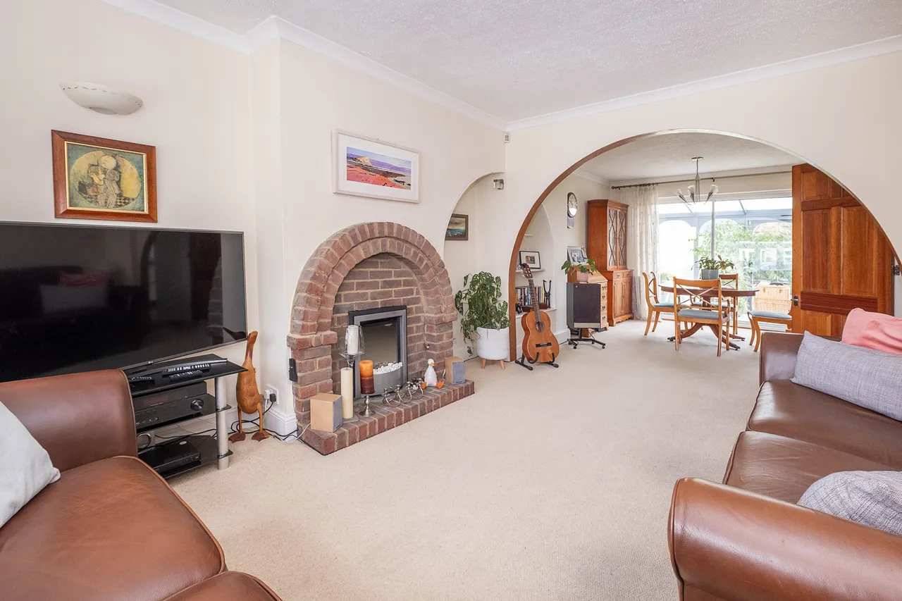 Rydal Gardens, Hounslow, TW3, photo 5
