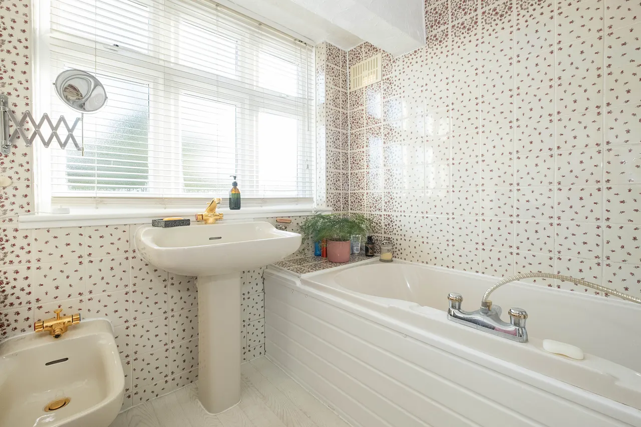 Rydal Gardens, Hounslow, TW3, photo 8