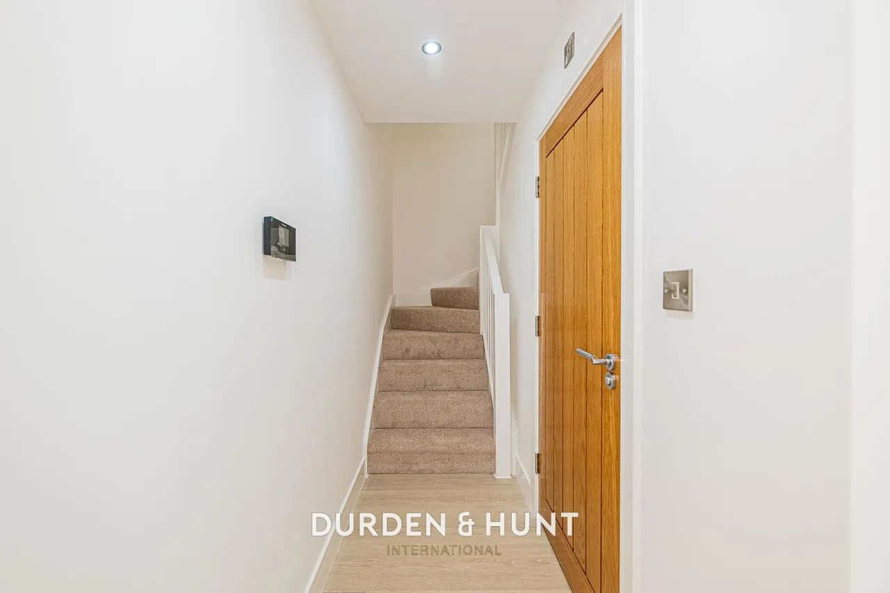 Purfleet Road, Aveley, RM15, photo 9