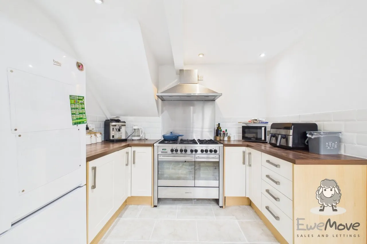 Hughes Avenue, Prescot, L35, photo 6