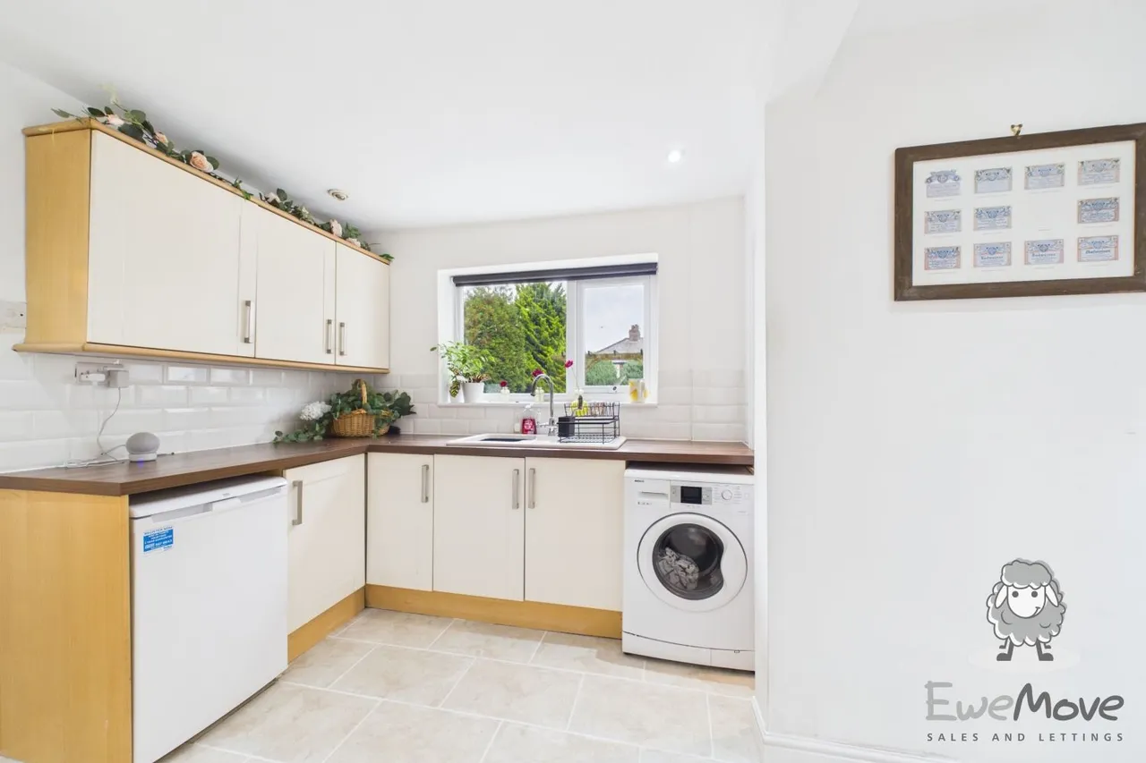 Hughes Avenue, Prescot, L35, photo 7