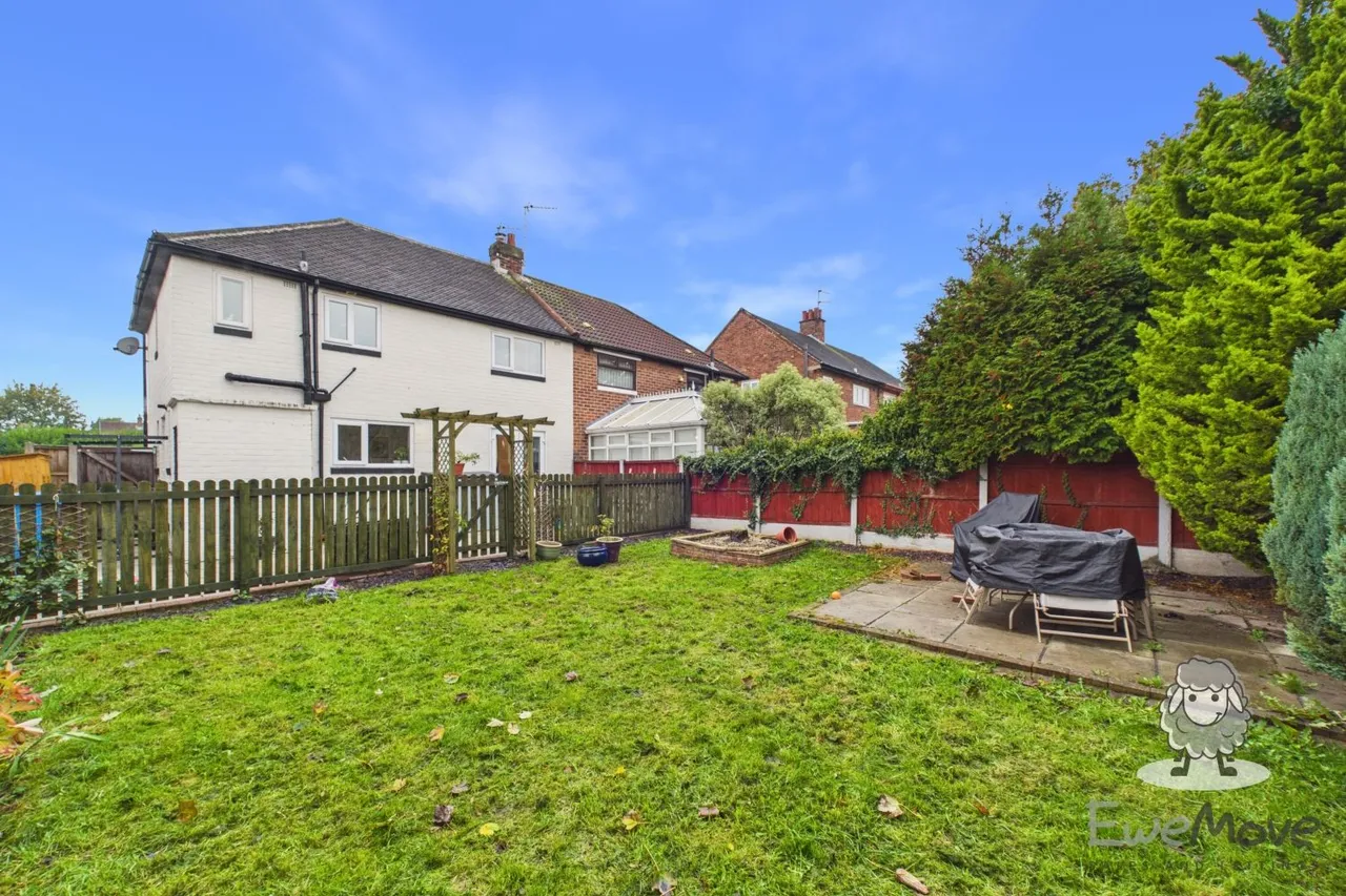 Hughes Avenue, Prescot, L35, photo 15