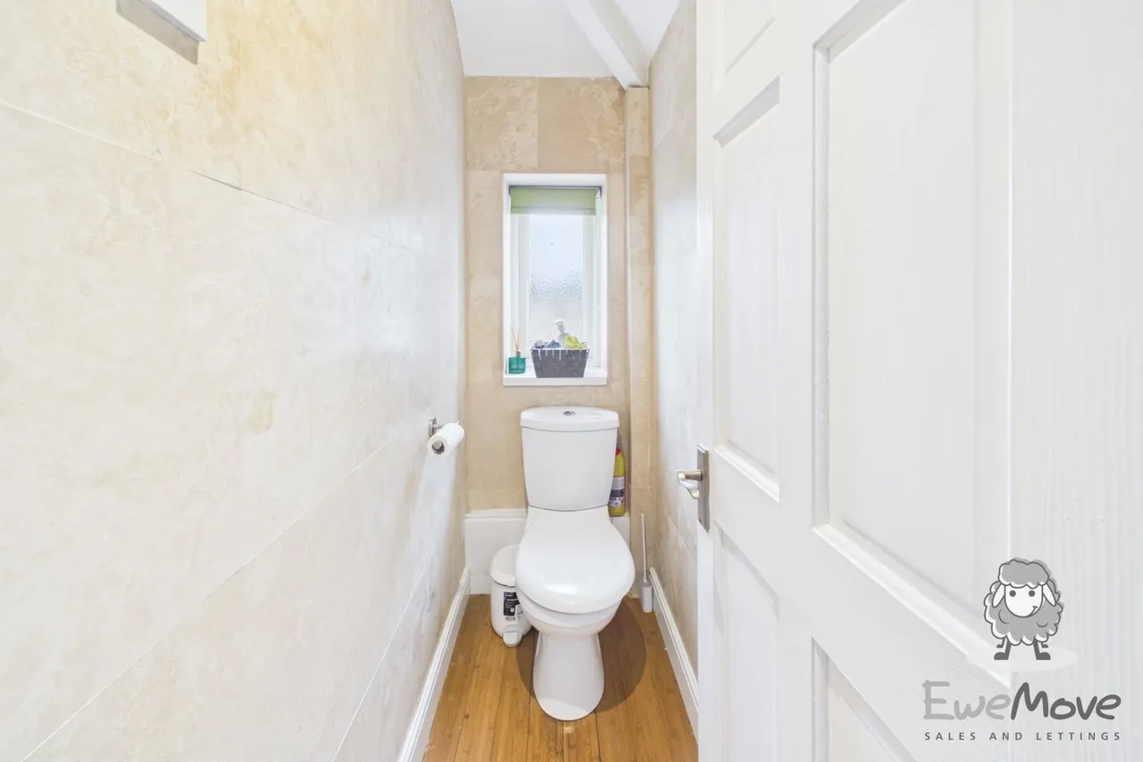 Hughes Avenue, Prescot, L35, photo 11
