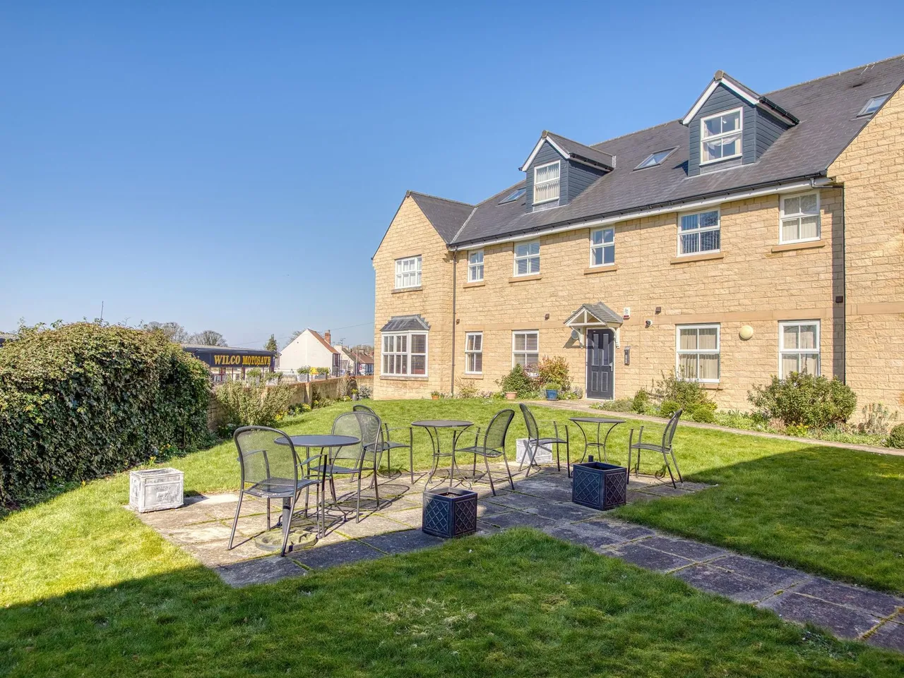 Grove Court, Worksop, S80, photo 4
