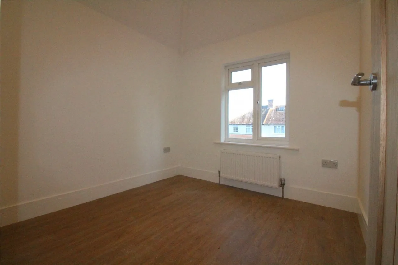 Halsbury Road East, Northolt, UB5, photo 6