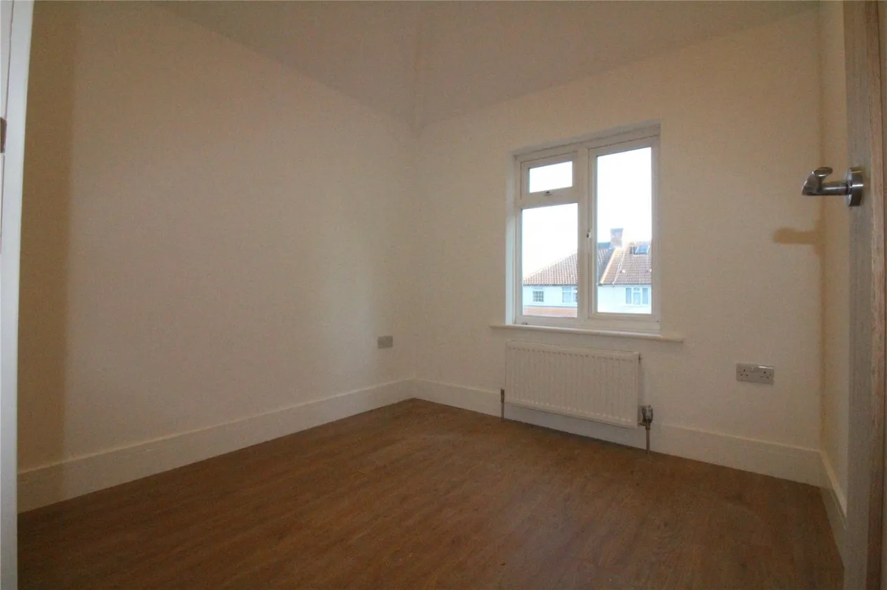 Halsbury Road East, Northolt, UB5, photo 5