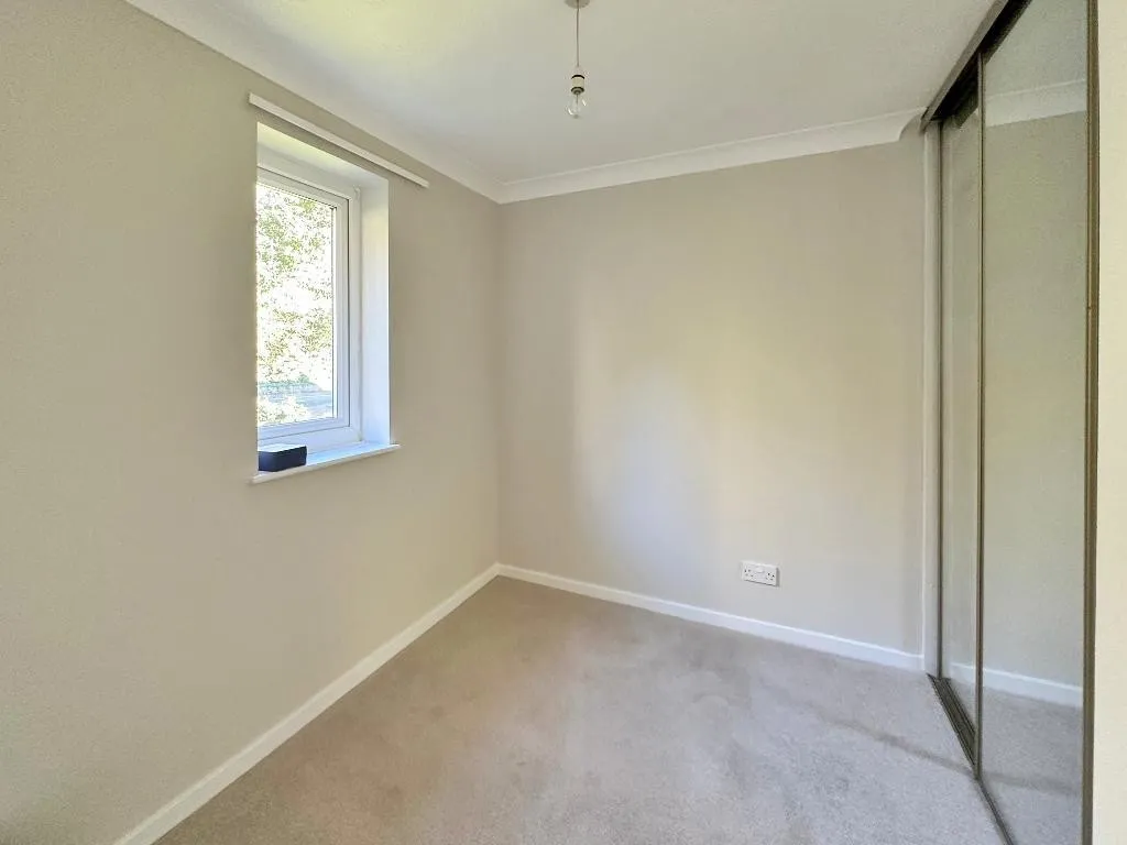 Montana Close, Sanderstead, photo 4