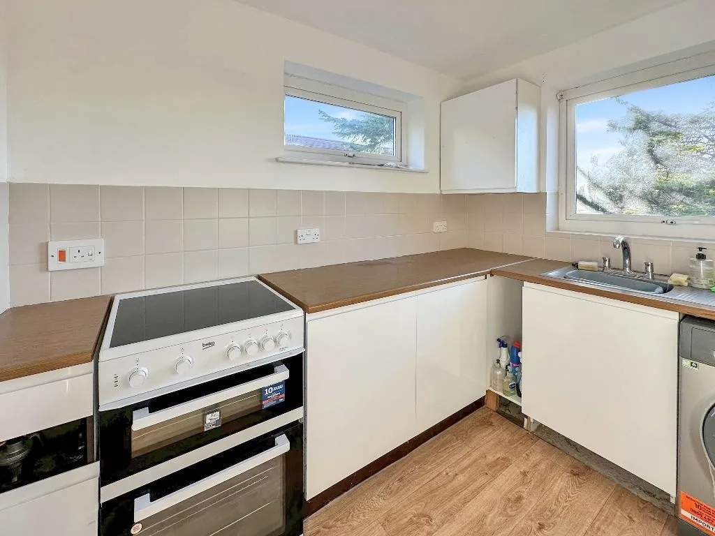 Montana Close, Sanderstead, photo 2