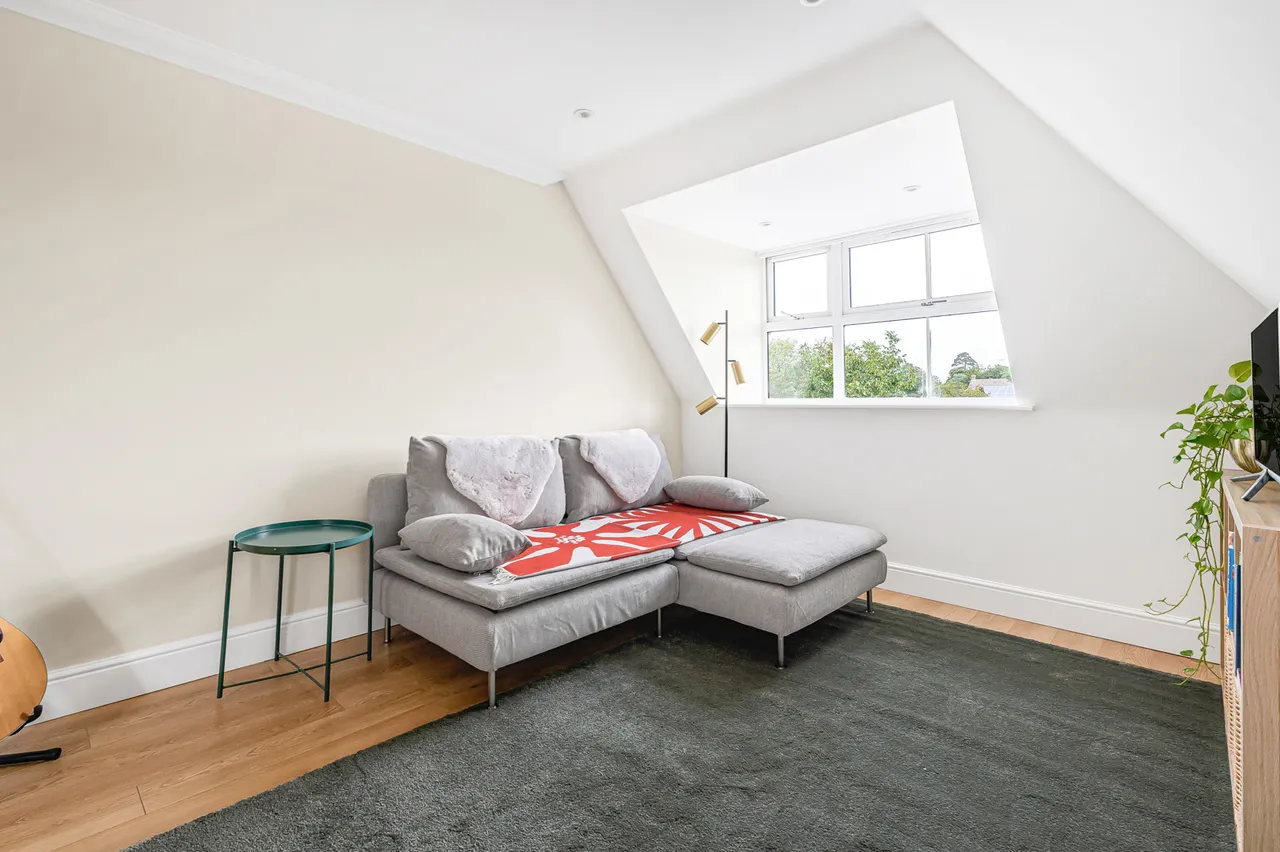 Victoria Street, Englefield Green, TW20, photo 8