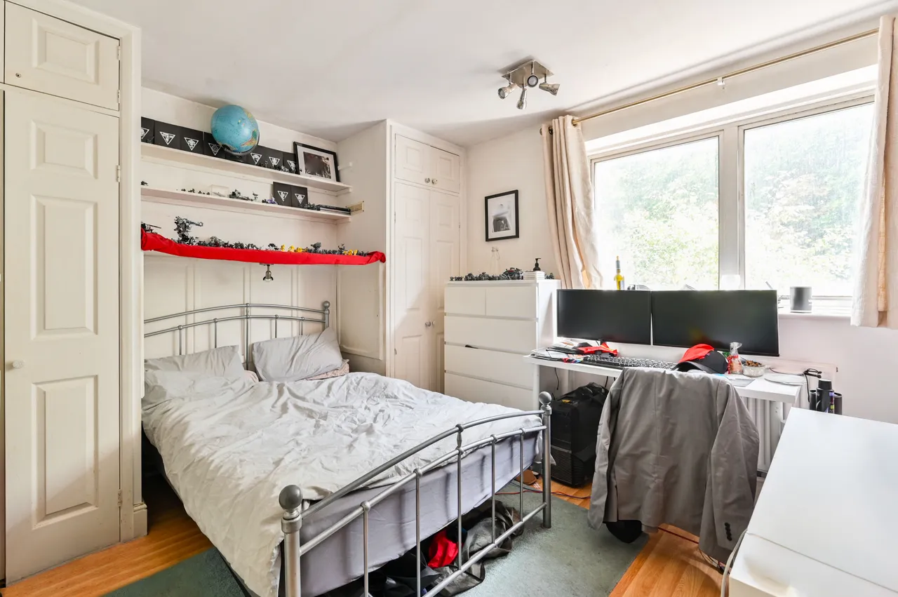 3 St Mary-Le-Park Court, 52 Parkgate Road, London, photo 4