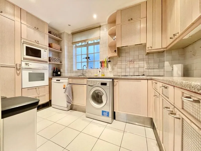 Baker Street, London NW1 5SR, photo 4