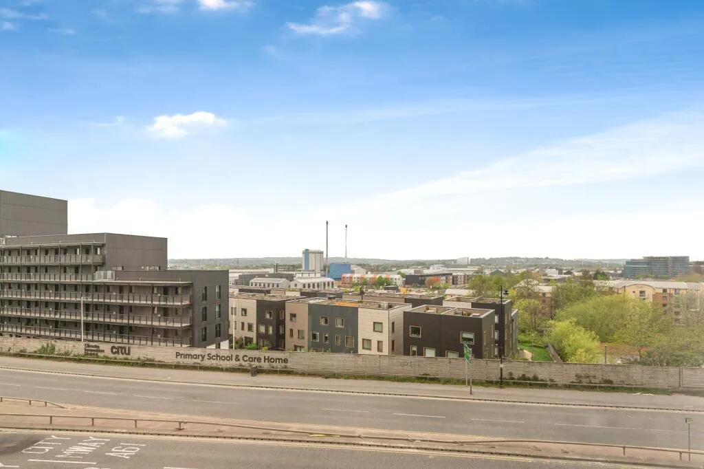 Cross Green Lane, Leeds, LS9, photo 13