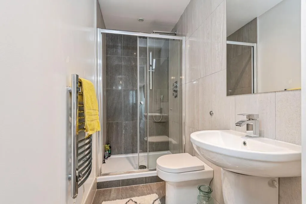 Cross Green Lane, Leeds, LS9, photo 8