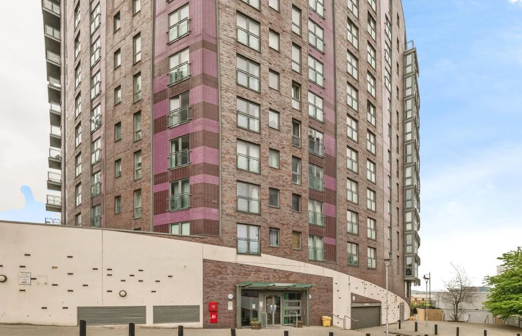 Cross Green Lane, Leeds, LS9, photo 15