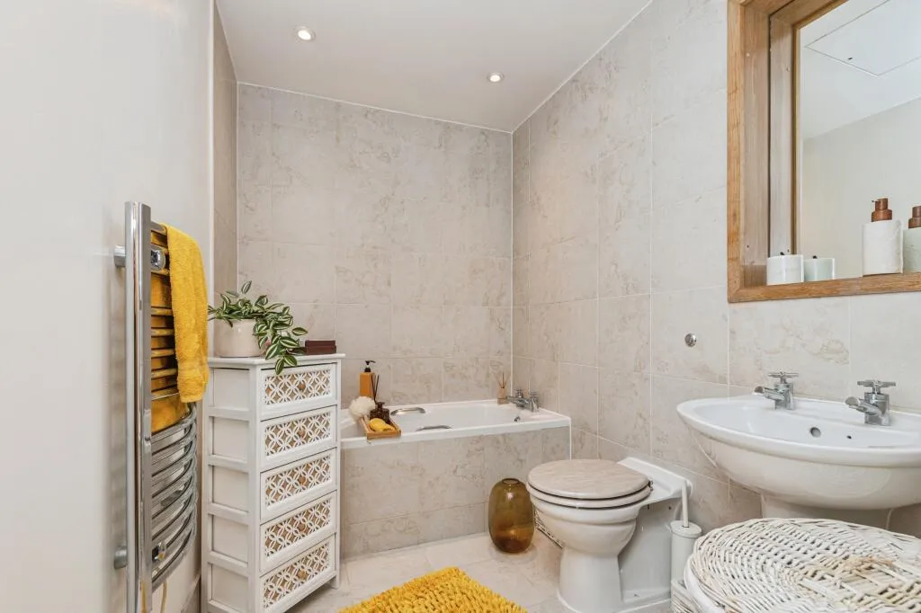 Cross Green Lane, Leeds, LS9, photo 11