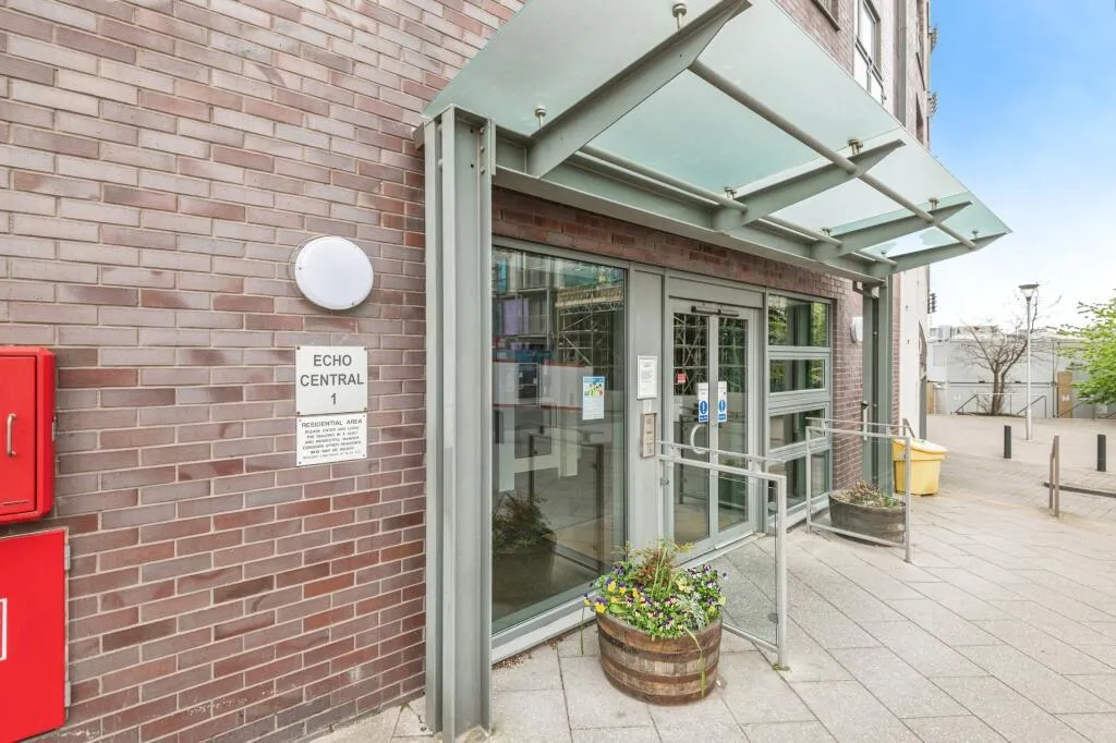 Cross Green Lane, Leeds, LS9, photo 14