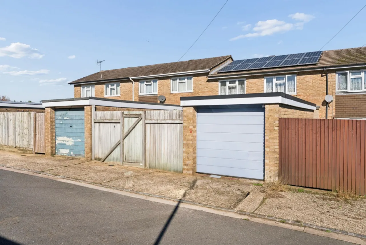 Ash Road, High Wycombe, HP12, photo 13