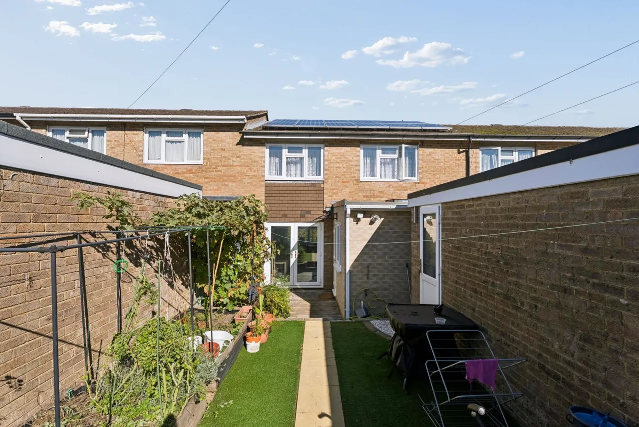 Ash Road, High Wycombe, HP12, photo 11