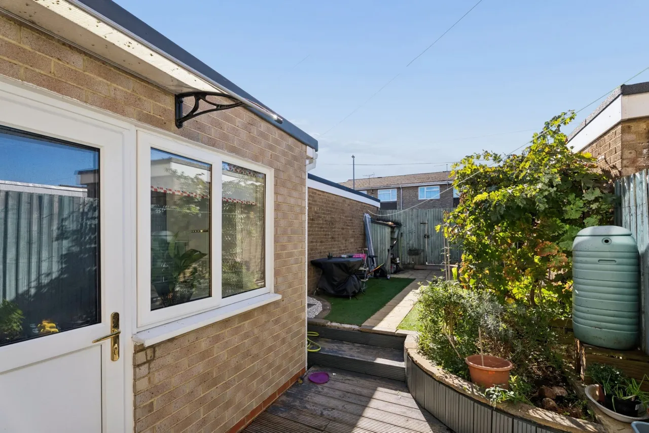 Ash Road, High Wycombe, HP12, photo 12