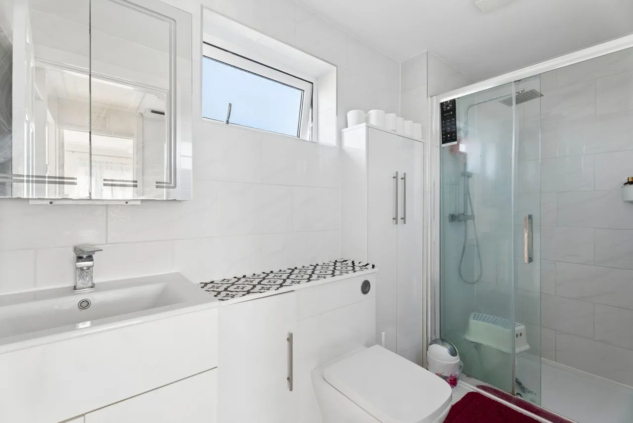 Ash Road, High Wycombe, HP12, photo 9