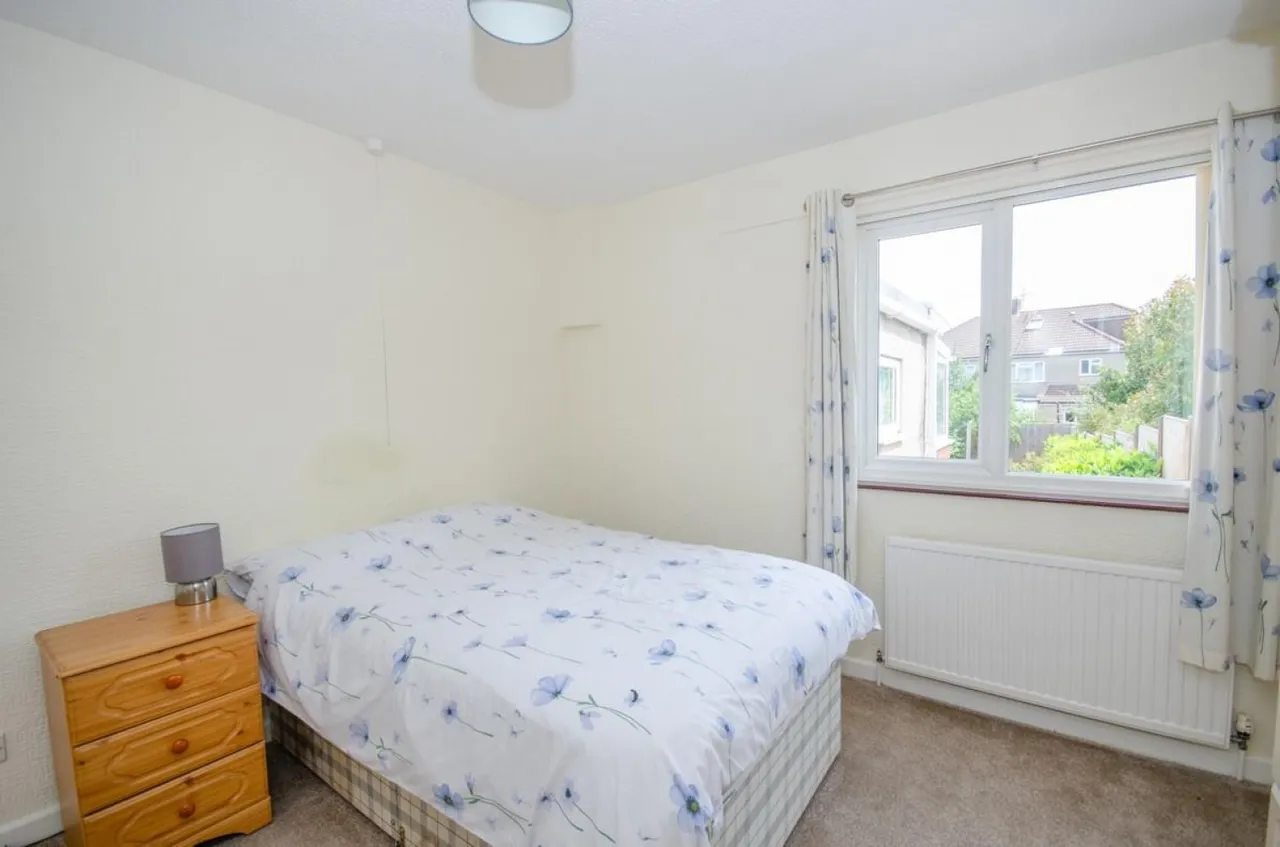 Oakdale Close, Downend, BS16, photo 12
