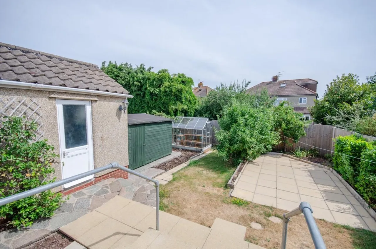 Oakdale Close, Downend, BS16, photo 4