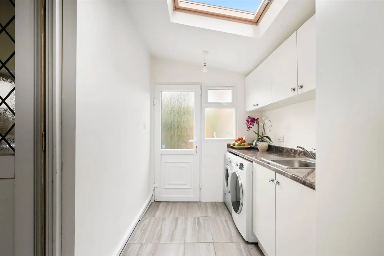 Camellia Place, Whitton, TW2 7HZ, photo 6