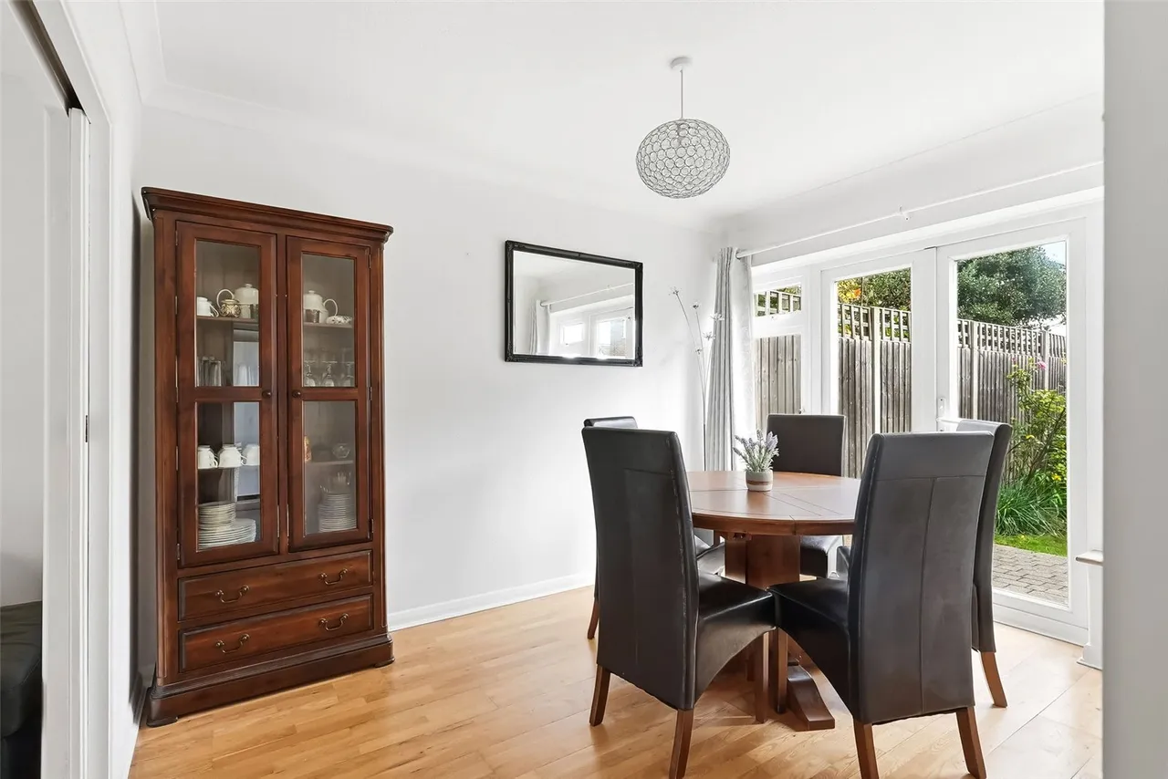 Camellia Place, Whitton, TW2 7HZ, photo 4