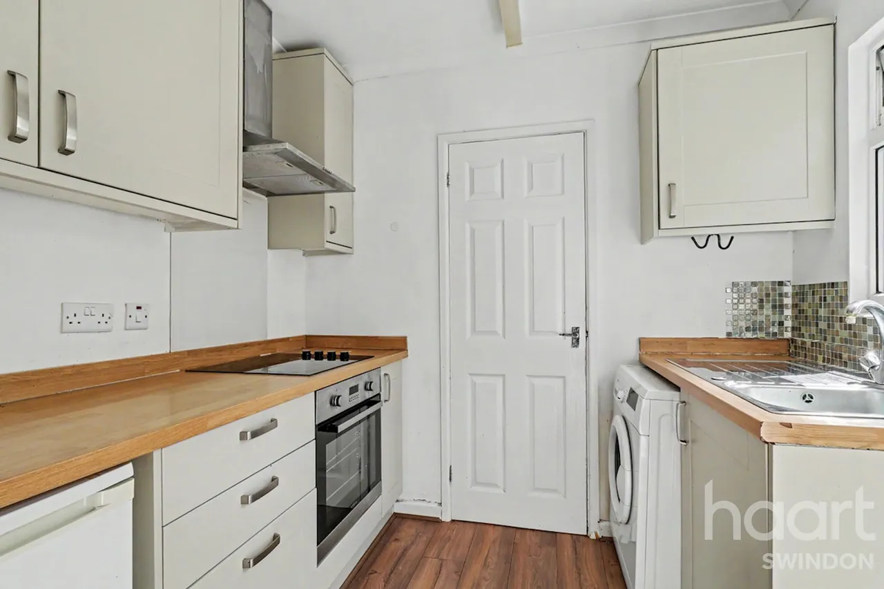 Ferndale Road, Swindon, SN2, photo 5