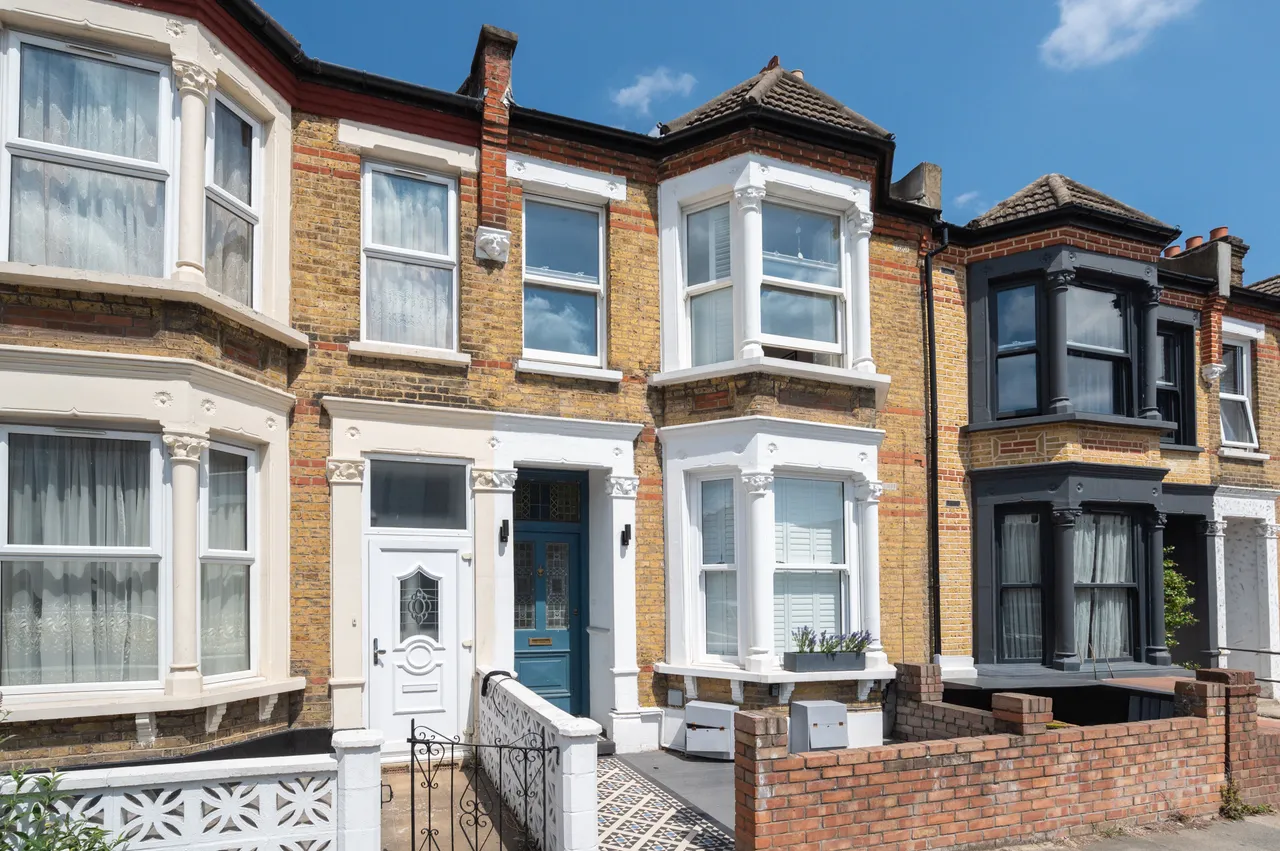 Top Floor Flat, 175 St Asaph Road, London, photo 12