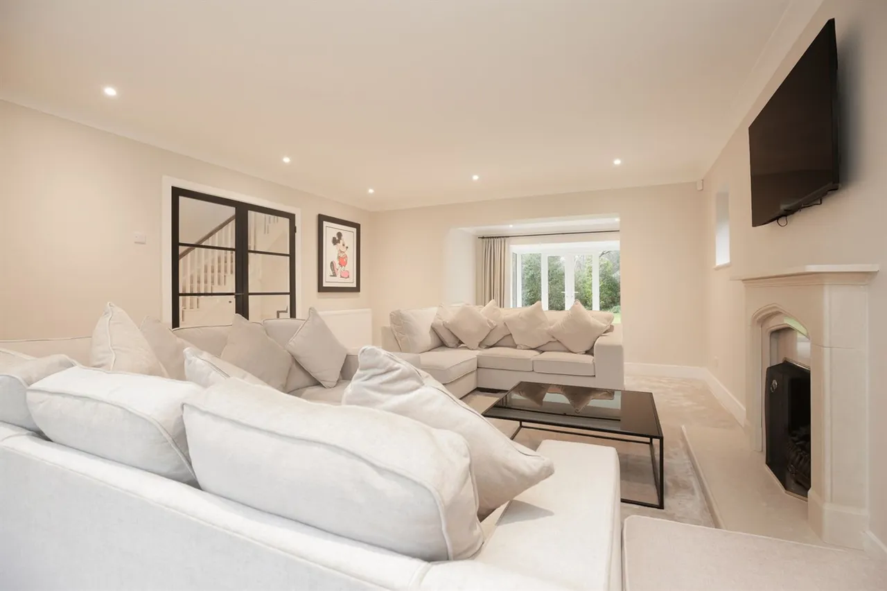 Hale, Altrincham, photo 6