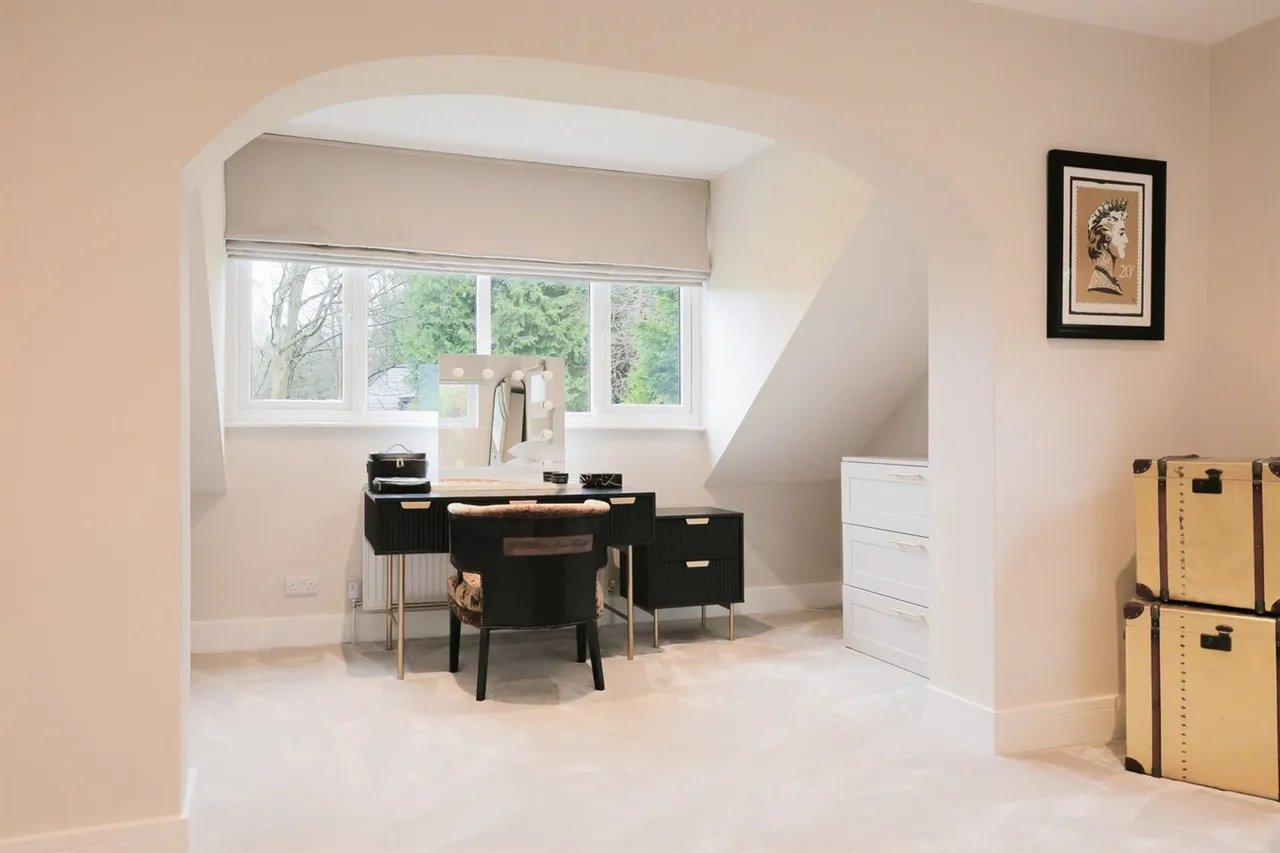 Hale, Altrincham, photo 13