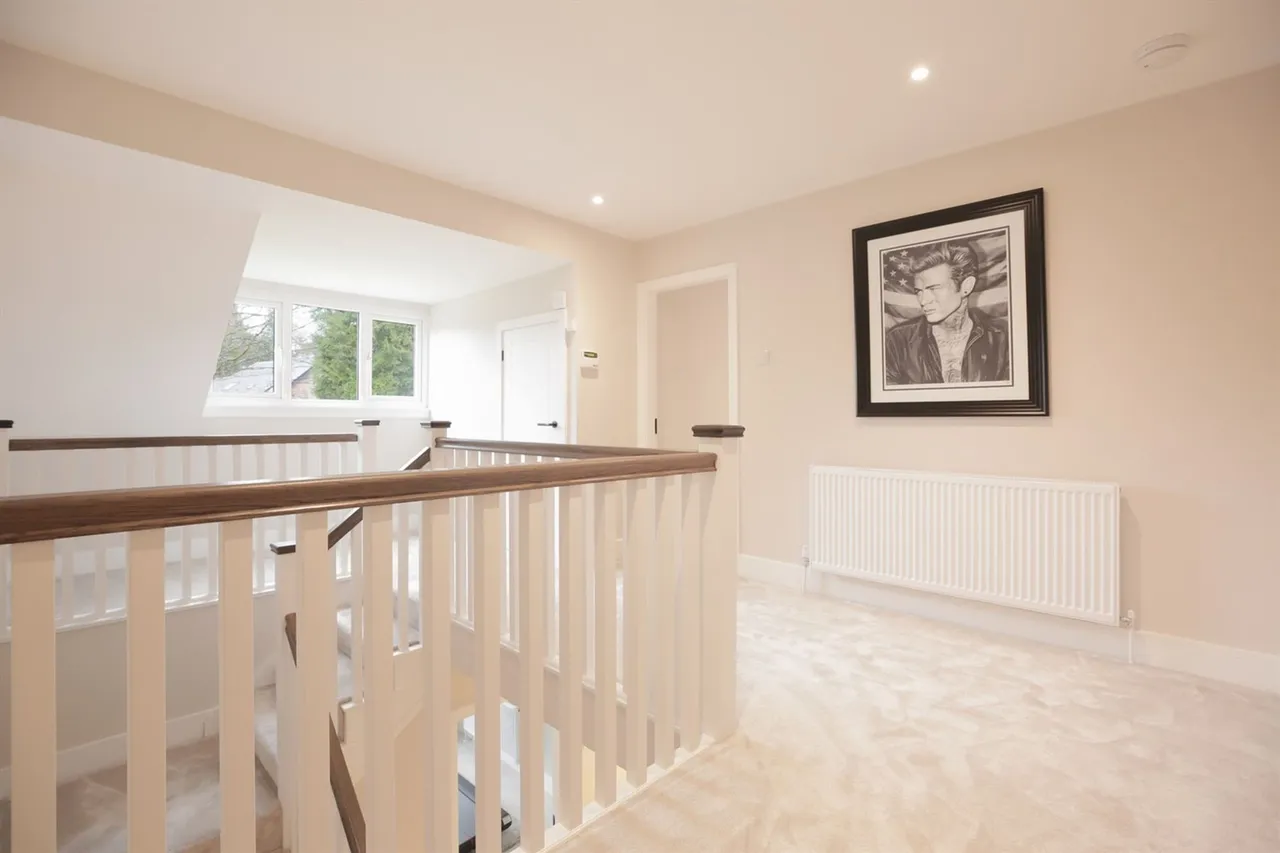 Hale, Altrincham, photo 10