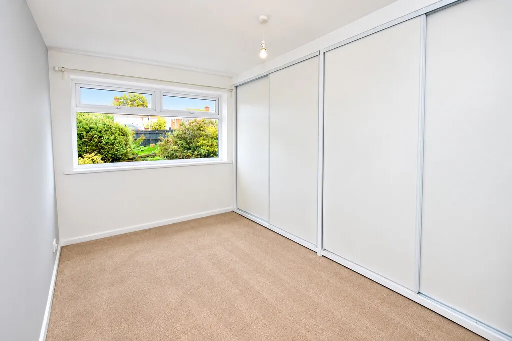 Price Close, Loggerheads, photo 6