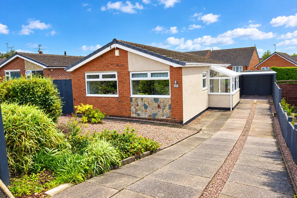 3 bed house for sale, Price Close, Loggerheads
