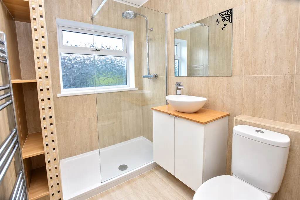 Price Close, Loggerheads, photo 5