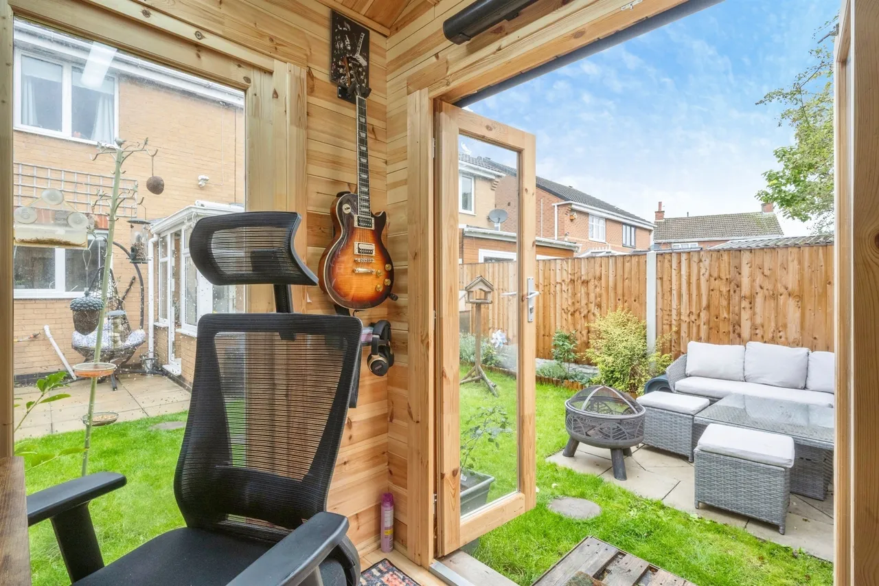 Springwood Close, Branton, DN3, photo 13
