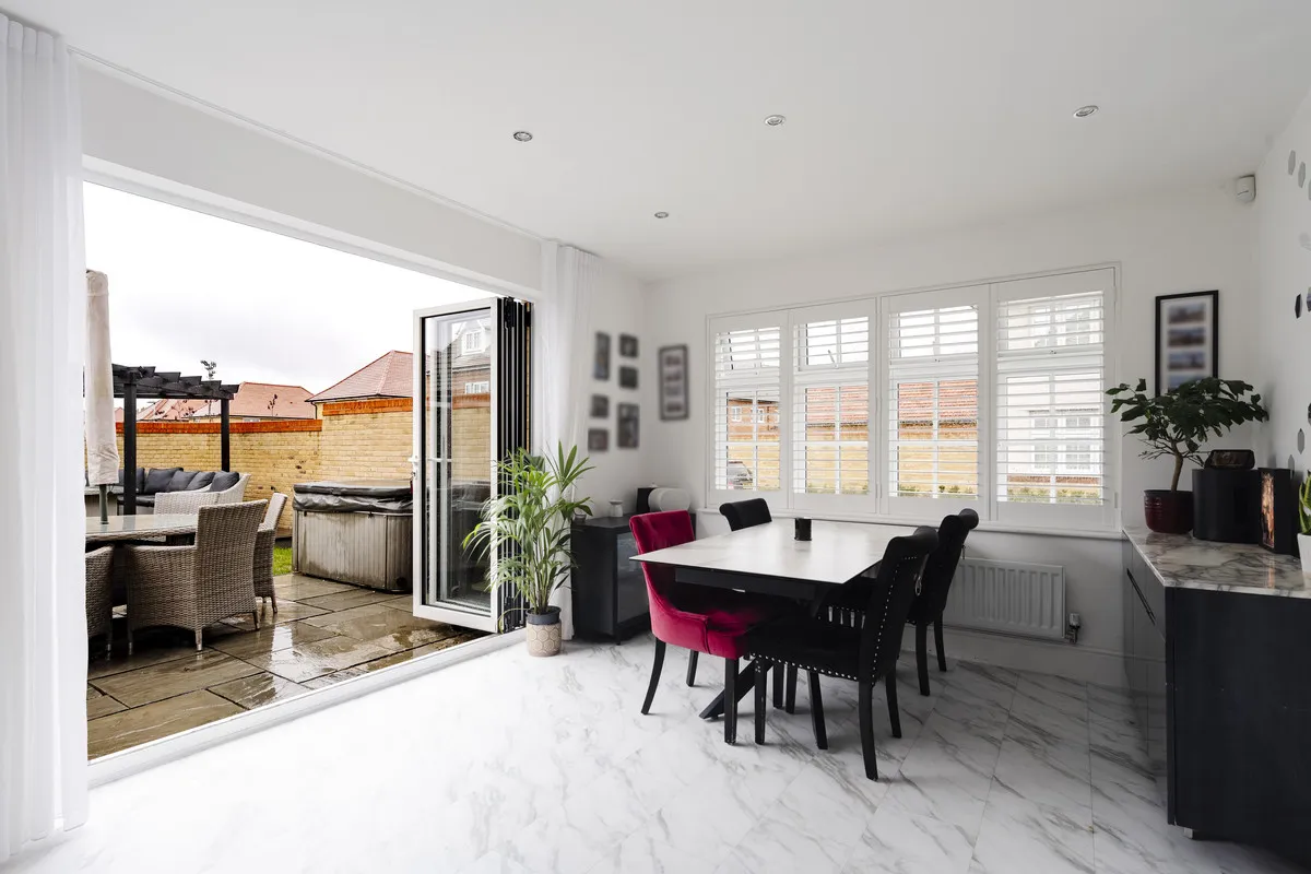 George Street, Langdon Hills, SS16, photo 6
