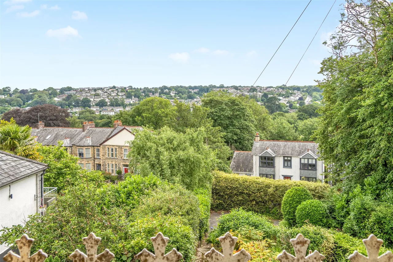 St. Nicholas Street, Bodmin, PL31, photo 5