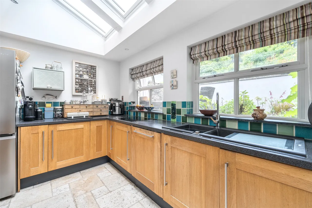 St. Nicholas Street, Bodmin, PL31, photo 11