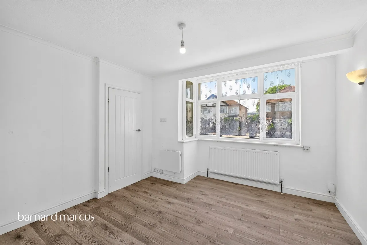 The Drive, Feltham, TW14, photo 7