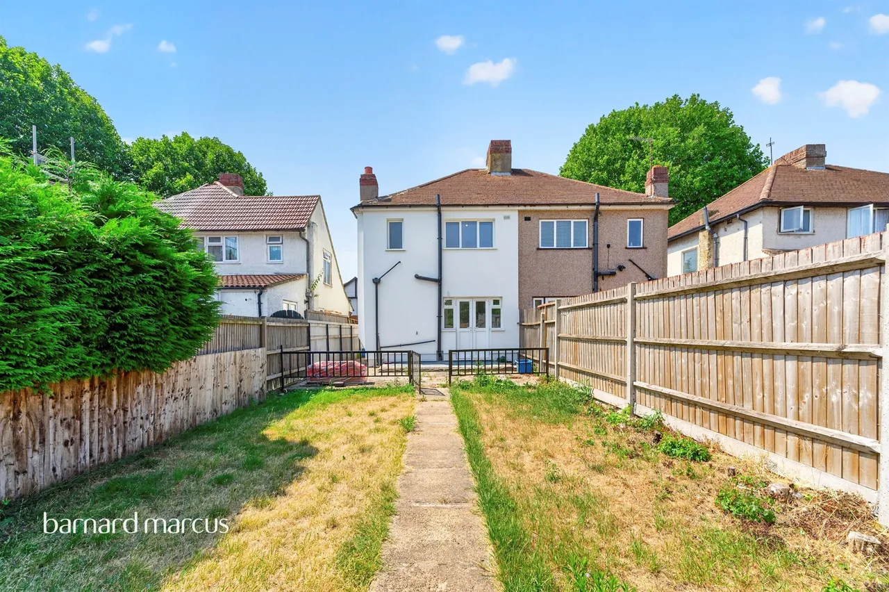 The Drive, Feltham, TW14, photo 6