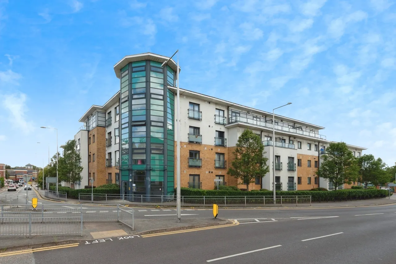 Hogg Lane, Grays, Essex, RM17, photo 13