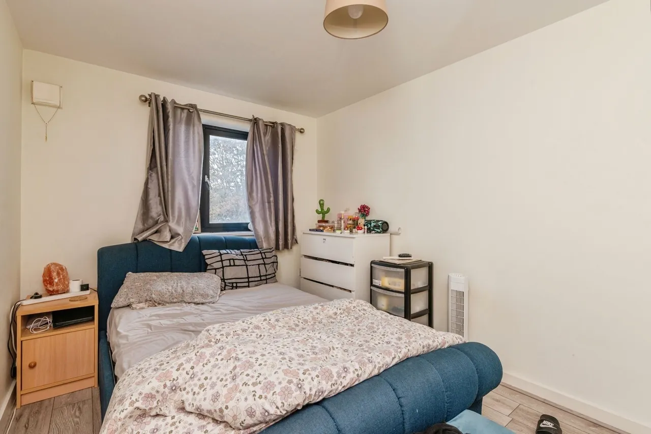 Hogg Lane, Grays, Essex, RM17, photo 11