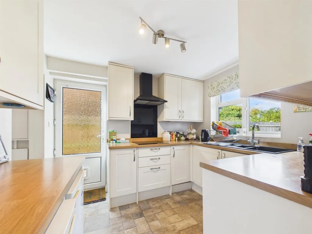 Mellstock Road, Chiltern Park, photo 6