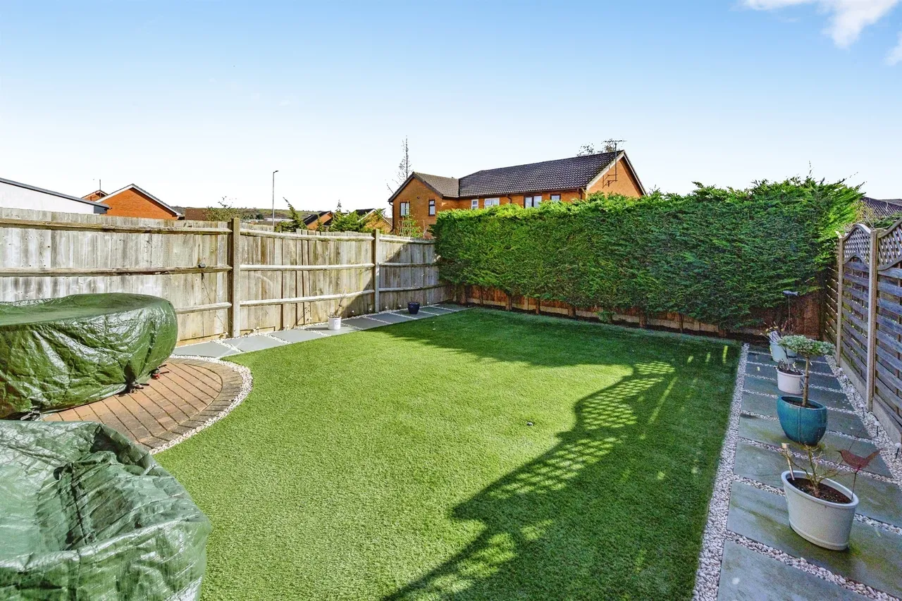 Dexter Close, Luton, LU3, photo 4